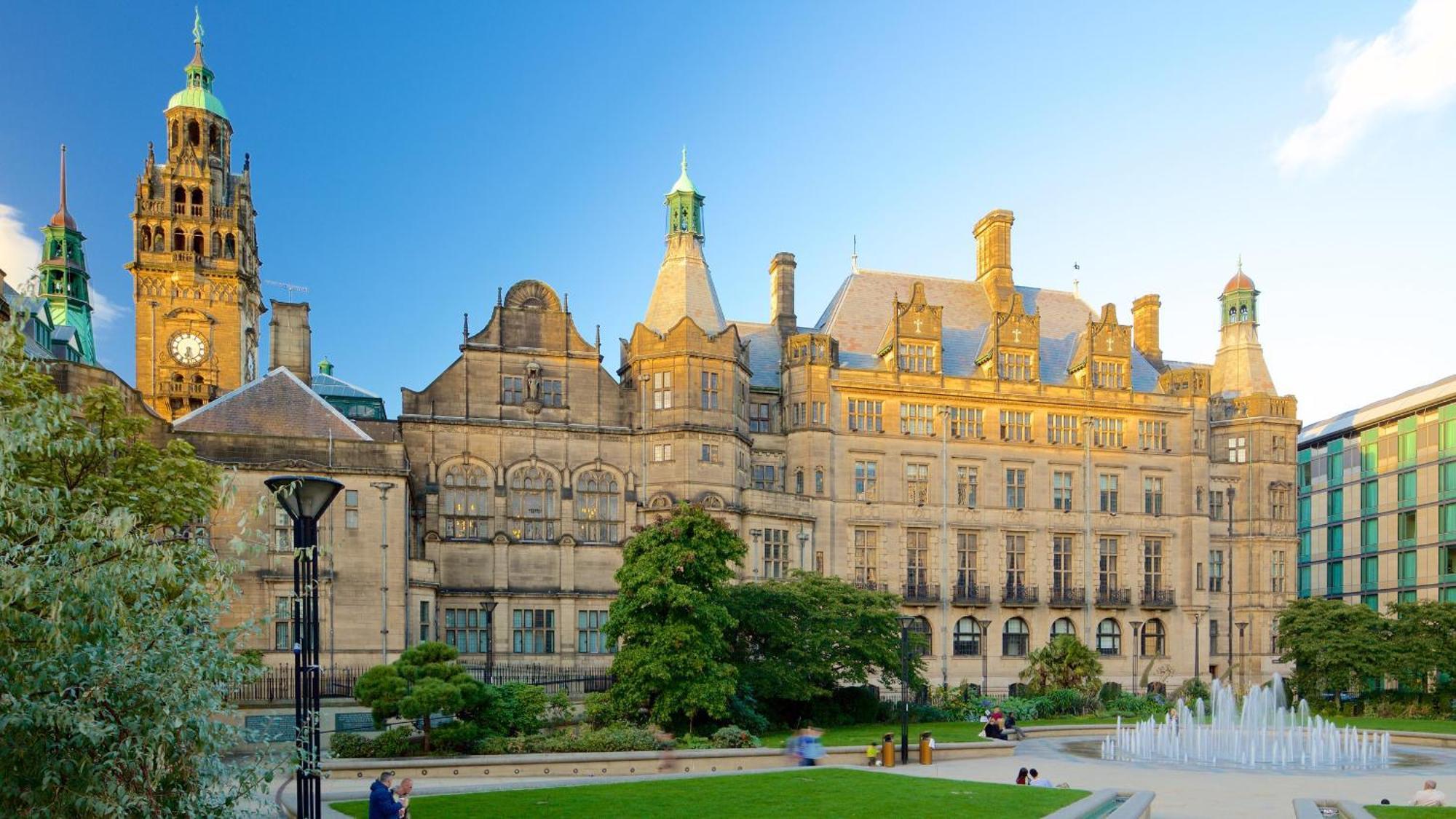 Sheffield City Centre , Free Wifi & Parking - Private Room - Shared House Exterior foto